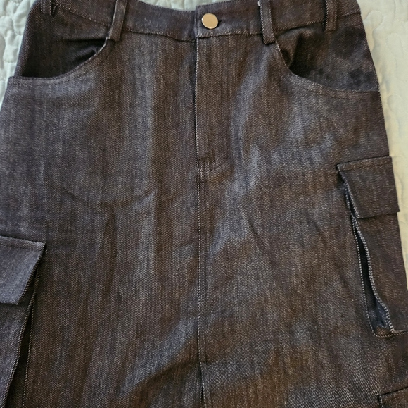 Revolve Mora Maxi Skirt in Charcoal - Picture 2 of 4